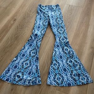 Show me your Mumu Moves flare leggings -XS